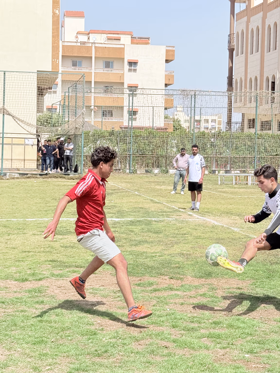 لقطة من المباراة 1